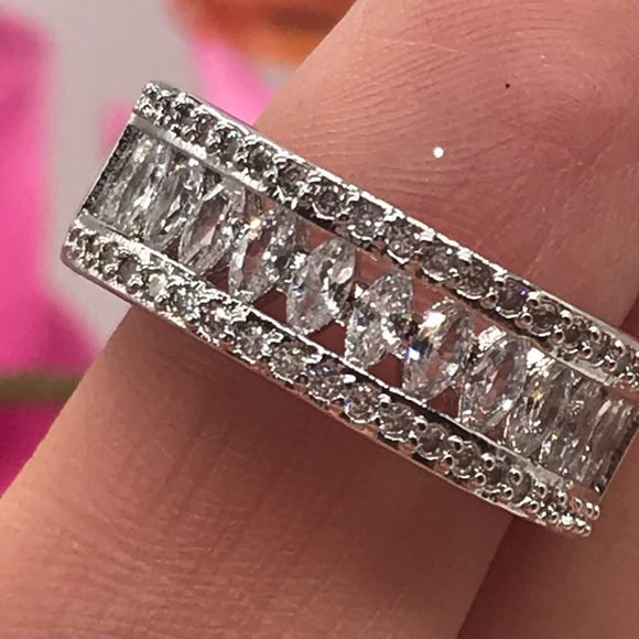 White gold over 925 crystal wedding band - Picture 6 of 8